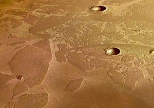 Замерзшее море на Марсе вблизи экватора