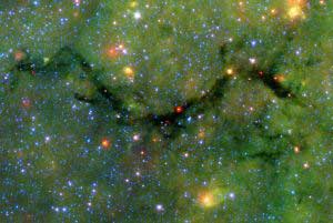 Змеевидное облако пыли, снимок телескопа Спитцер
